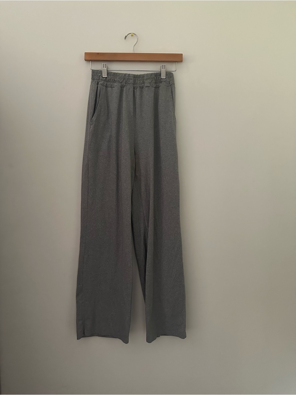 Gray Wide-Leg Pull-On Pants